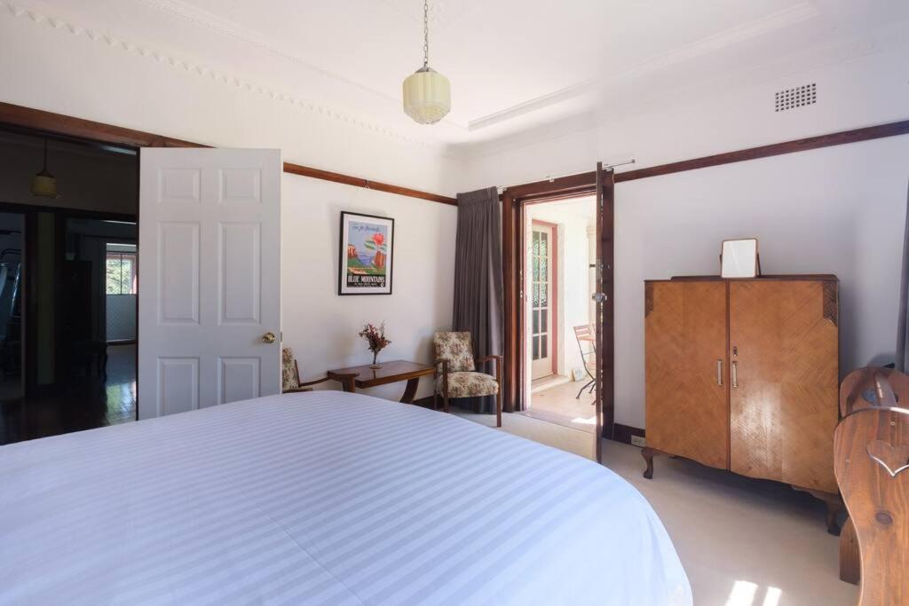 Falls Road Styled Art Deco Sleeps 6 Town Centre Katoomba Eksteriør billede